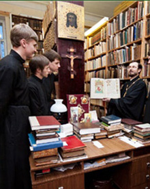 Библиотека СПбПДА - крупнейшая в Русской Церкви